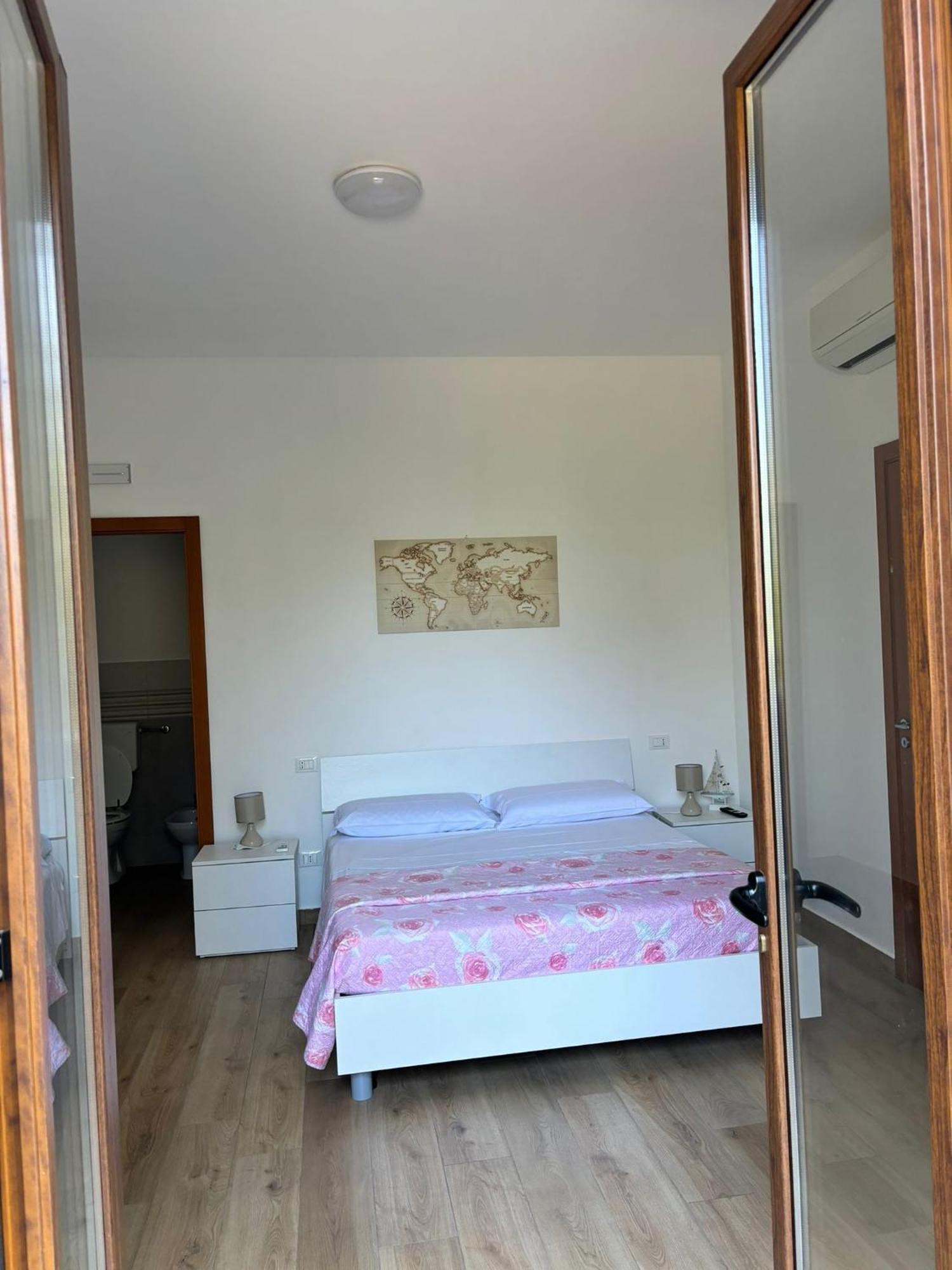 Dal Barone Bed and Breakfast Capo dʼOrlando Exteriör bild